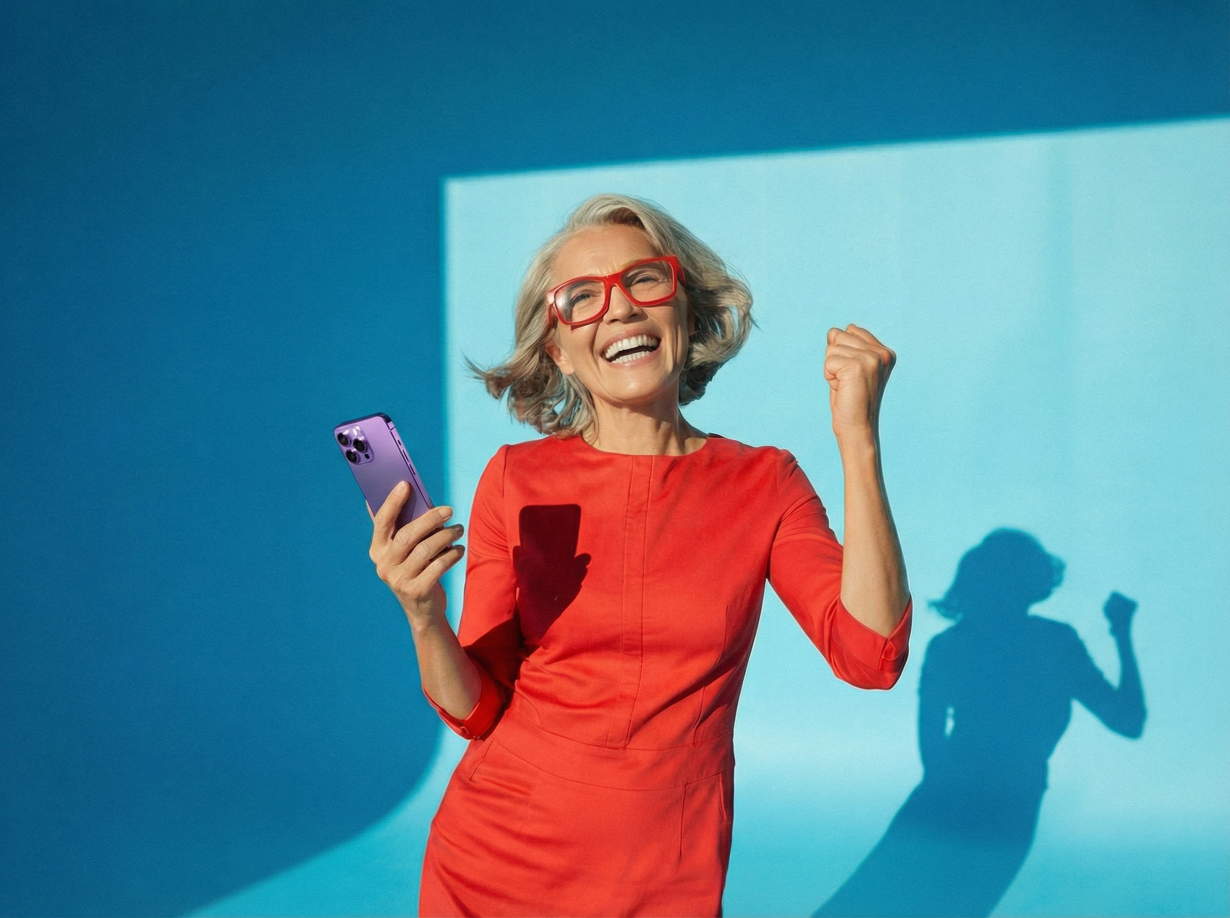 Sparen Oudere Vrouw Blij